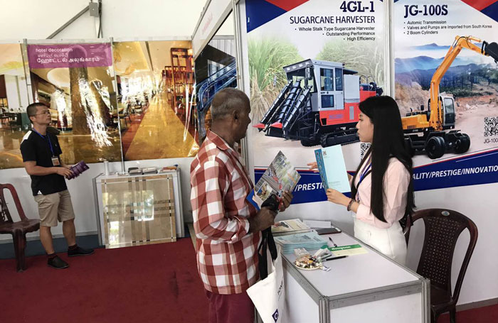 China Jing Gong excavator manufacturer attends the CONSTRUCT2017 in Sri Lanka