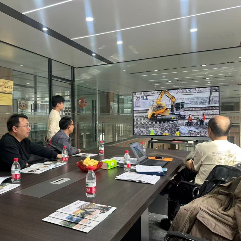 Des clients de Guangzhou se sont rendus à la société Jinggong Machinery pour explorer de nouvelles opportunités de coopération.